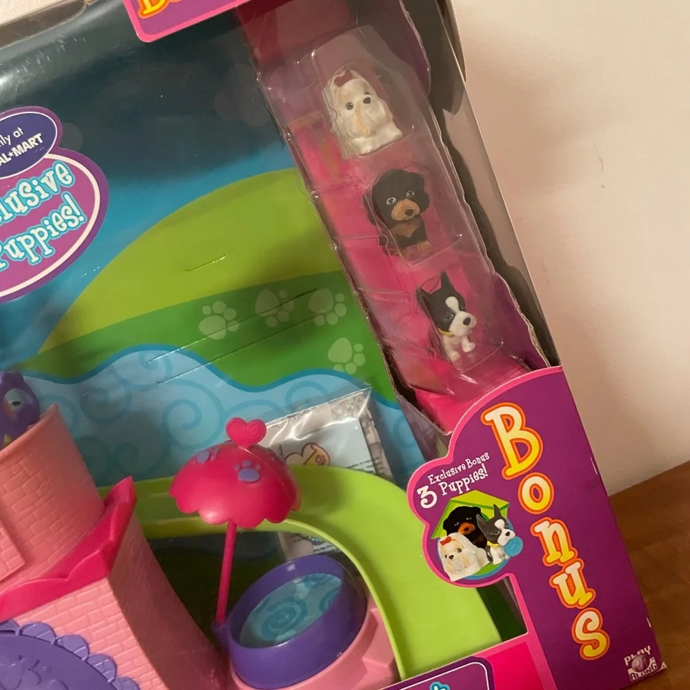 Pet Palace Puppy Pocket Castle Vintage Toys Doll House Miniatures Purple Pink